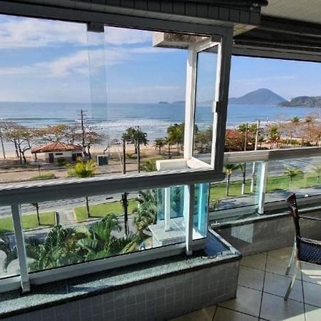 Praia Grande Ubatuba. Vista P/ o Mar Exterior foto