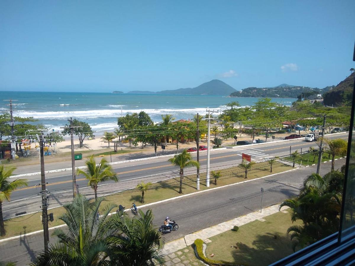 Praia Grande Ubatuba. Vista P/ o Mar Exterior foto